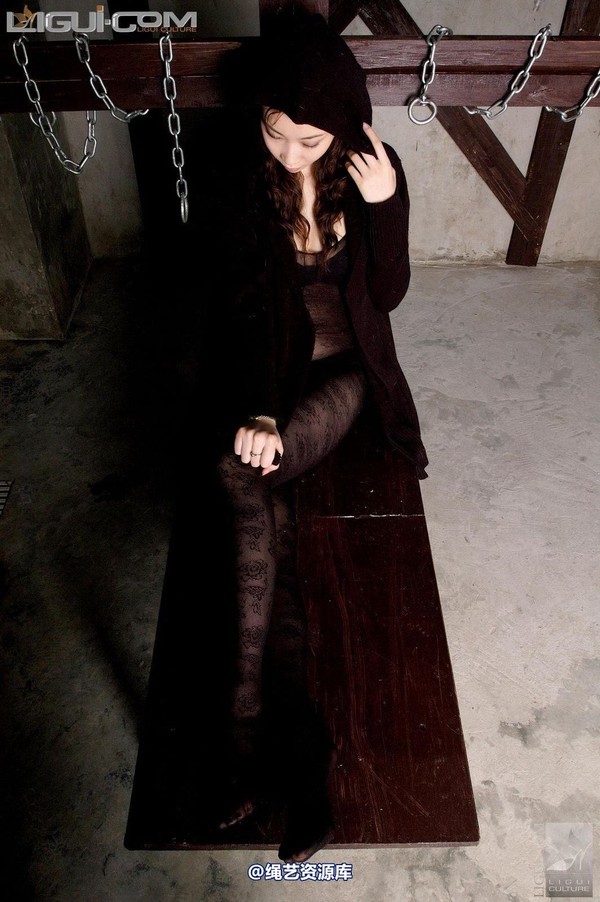 丽柜美束 - 2008-10-19 露露 第 11 张图片