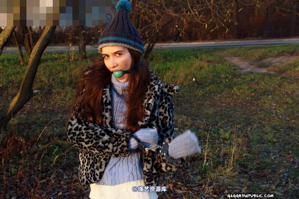 gaggedinpublic - gip402 第 39 张图片