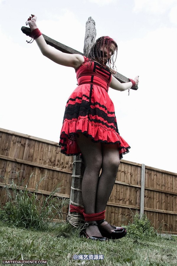 limitedaudience - 2010 beckykat out in the cold 第 14 张图片
