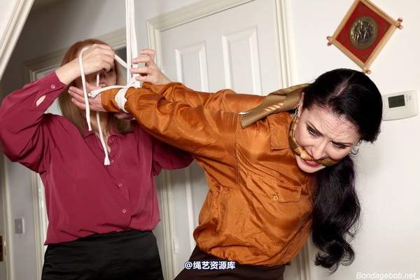 bondagebob - Caroline Pierce Punished 第 41 张图片