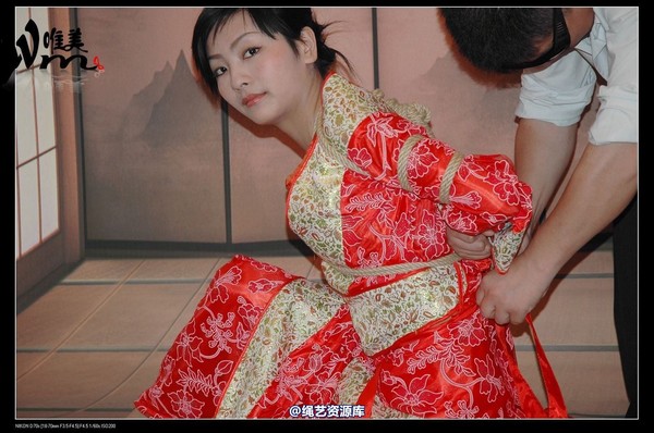 唯美之家 - 08-05-29盈盈汉服-护士装 第 55 张图片