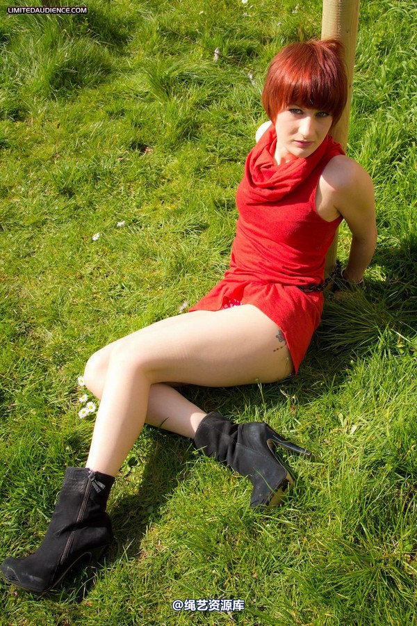 limitedaudience - 2012 madison rouge chained to pole 2 第 23 张图片