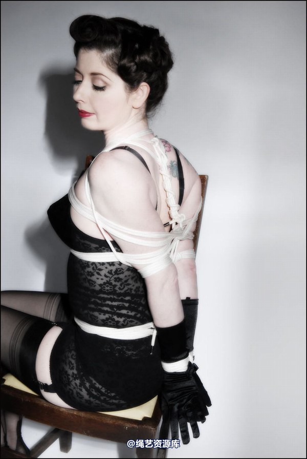 simplytied - 50s Girdle shoot 第 27 张图片