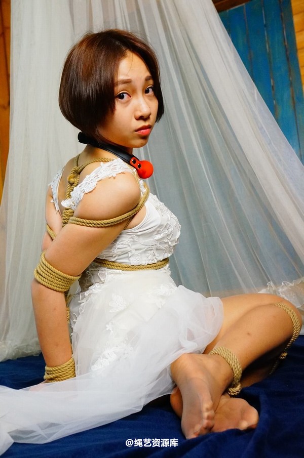 dk13美束馆 - 9.16-小仙儿白婚纱-D130P 第 76 张图片