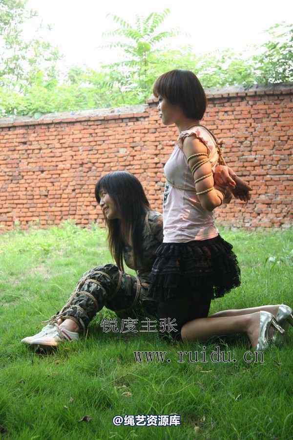锐度主张 - 2009年第31期捆绑图（2009.7.12）模特： 心心 小爱 第 96 张图片