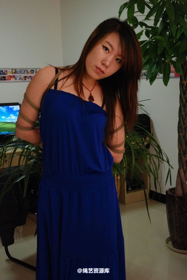 唯美之家 - 新模慕儿-蓝色礼服 第 105 张图片
