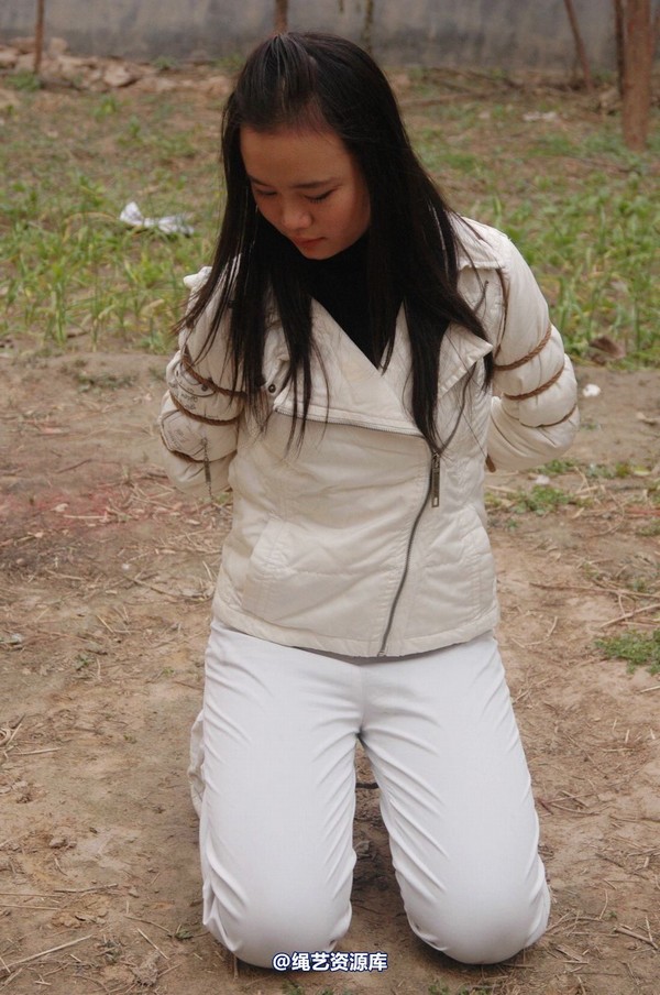 mj影视 - 安娜刑场2013-04-13 第 38 张图片