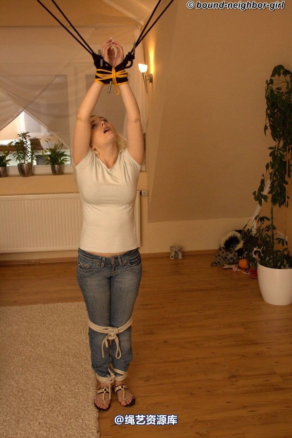 bound-neighbor-girl - Cindy - Tied up in her apartment 4 第 51 张图片
