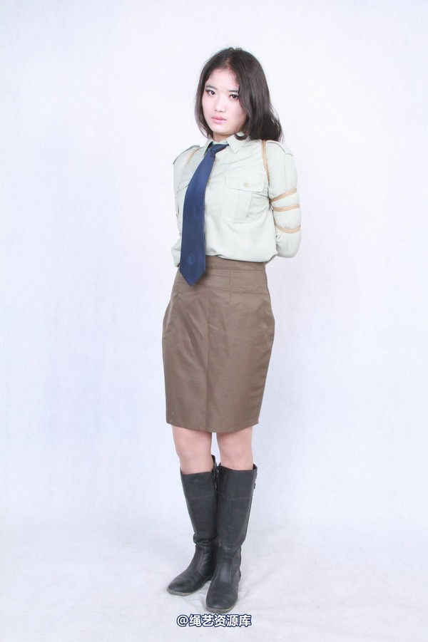 胜景山庄 - 175-红秀军统服 第 1 张图片