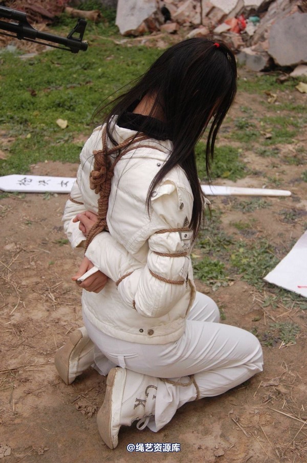 mj影视 - 安娜刑场2013-04-13 第 158 张图片