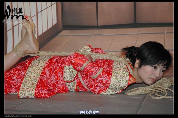 唯美之家 - 08-05-29盈盈汉服-护士装 第 150 张图片