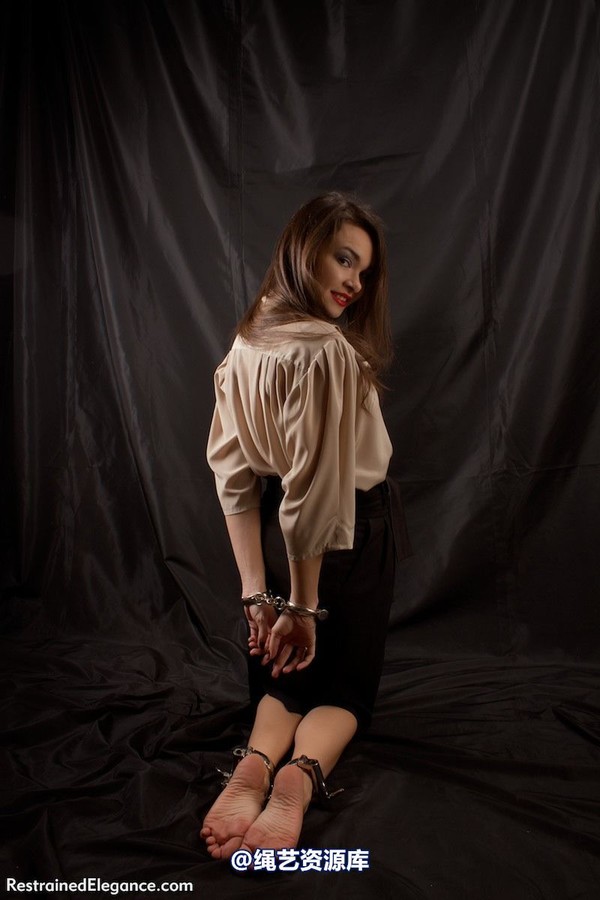 restrainedelegance - The Interview 第 206 张图片