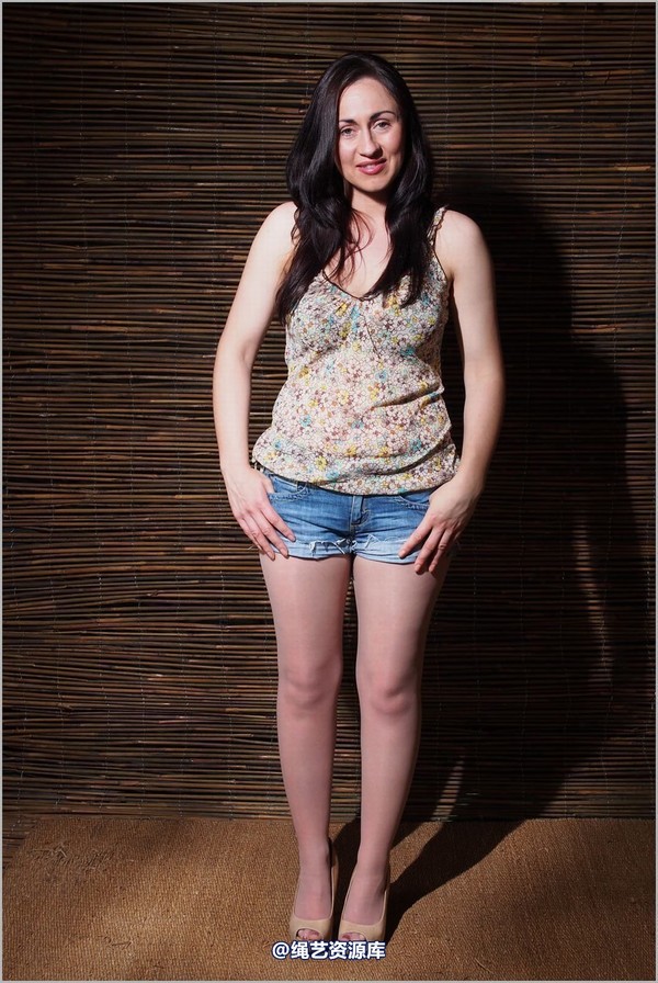 simplytied - Denim and contrast seams 第 1 张图片