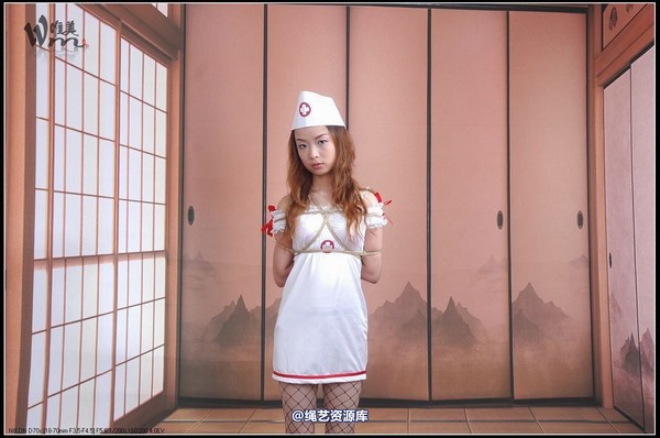 唯美之家 - 2008-11-5萱萱护士装 第 1 张图片