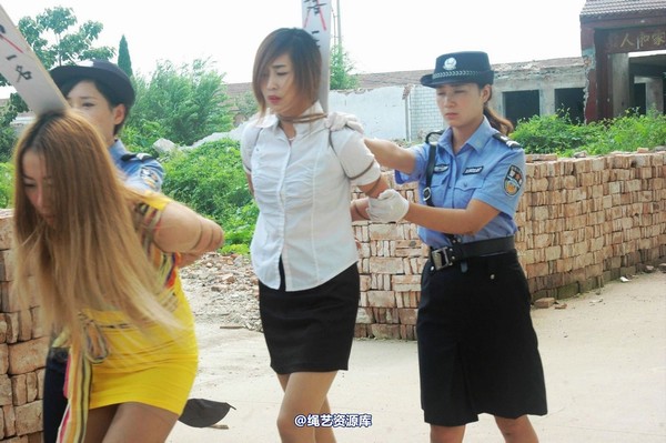 mj影视 - 血的代价刑前押送2013-08-26 第 102 张图片