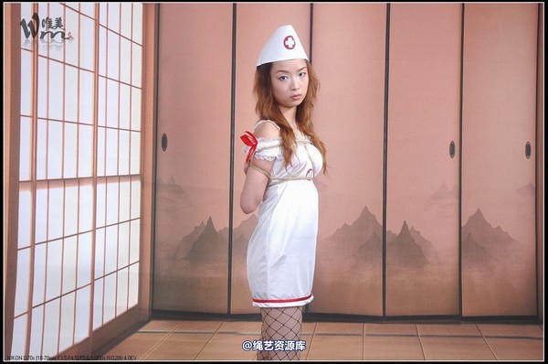 唯美之家 - 2008-11-5萱萱护士装 第 12 张图片