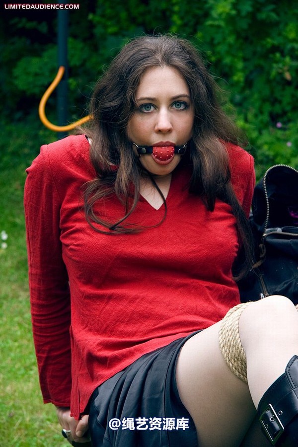 limitedaudience - 2009 catya picnic interrupted self bondage 2 第 31 张图片