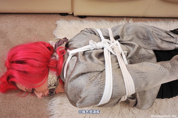 bondagebob - Becky Holt Hogtied 第 135 张图片