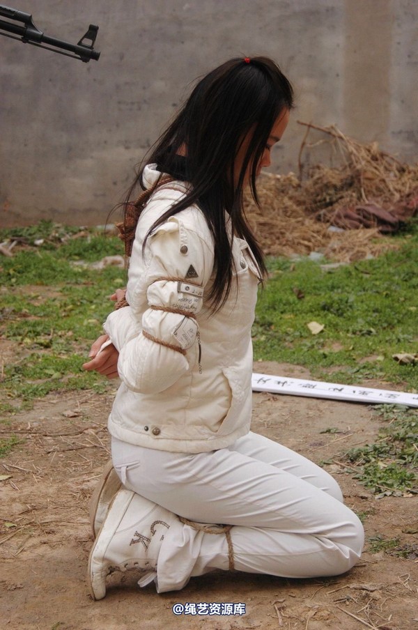 mj影视 - 安娜刑场2013-04-13 第 138 张图片