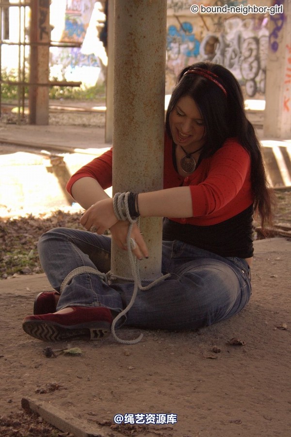 bound-neighbor-girl - Jasmin - Tied up in the ruins 5 第 26 张图片