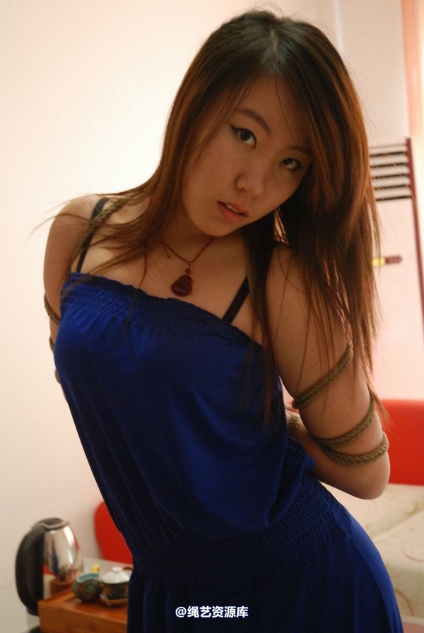 唯美之家 - 新模慕儿-蓝色礼服 第 99 张图片