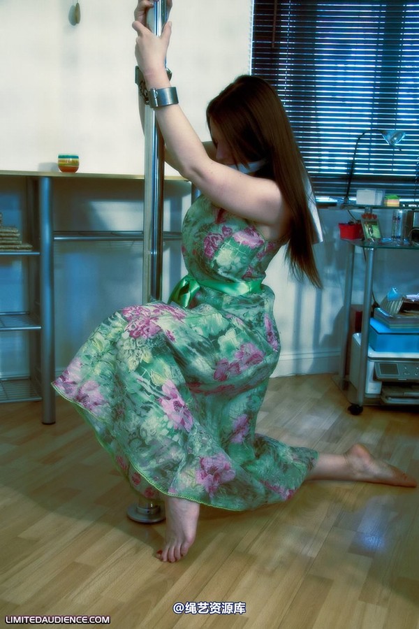 limitedaudience - 2009 sapphire manacled at home 第 38 张图片