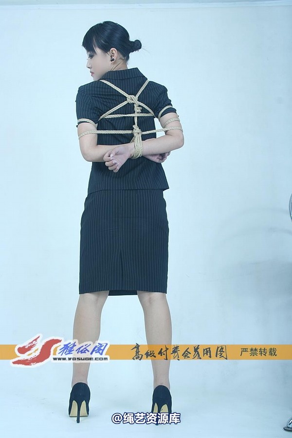 雅俗阁 - 20070517雅绪制服 第 35 张图片