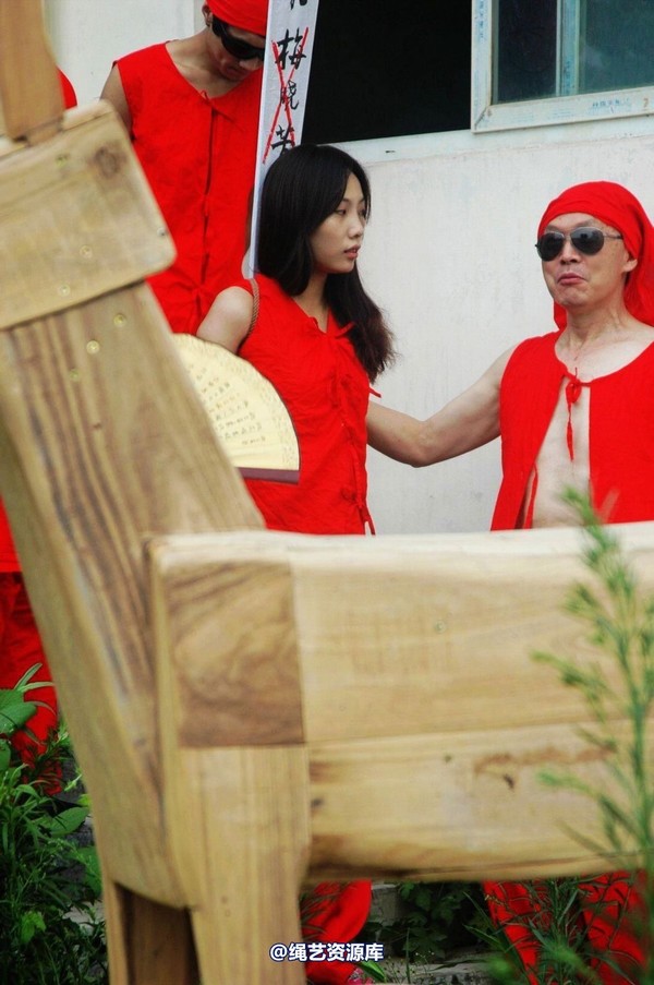 mj影视 - 血的代价-红罪衣刑场木驴斩－梅晓芳2013-08-26 第 146 张图片