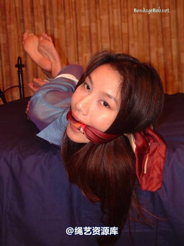 bondagebob - Kitti Hogtie OK 第 5 张图片
