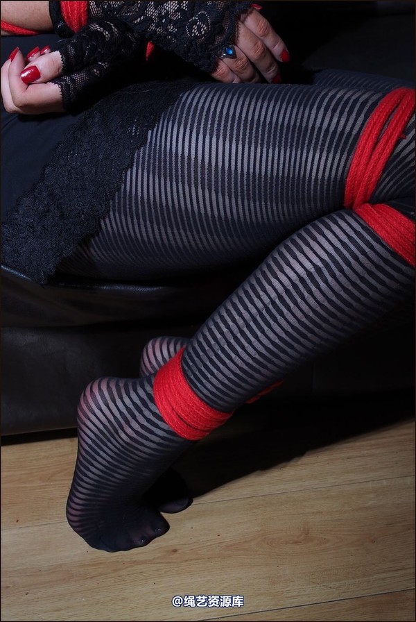simplytied - Lou Blindfold fun 第 31 张图片