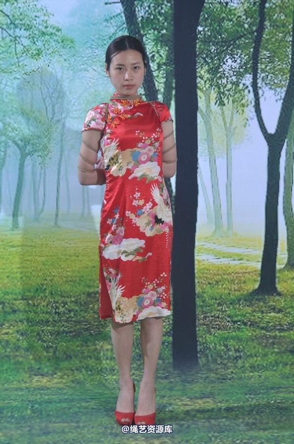 mj影视 - 三大模特争秀1 第 27 张图片