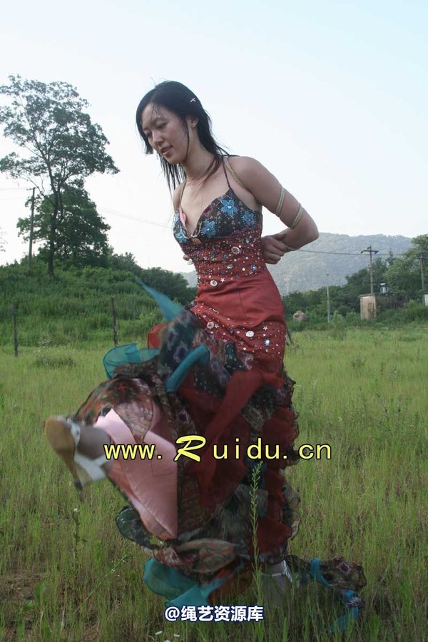 锐度主张 - 20070818第29期 宝宝草地漫舞图片 第 120 张图片