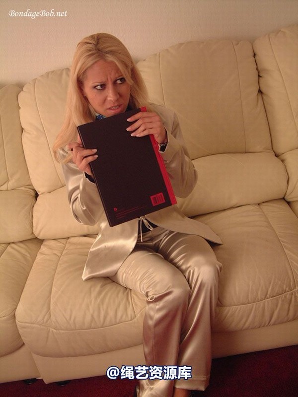 bondagebob - Petra Who's the Boss! 第 8 张图片