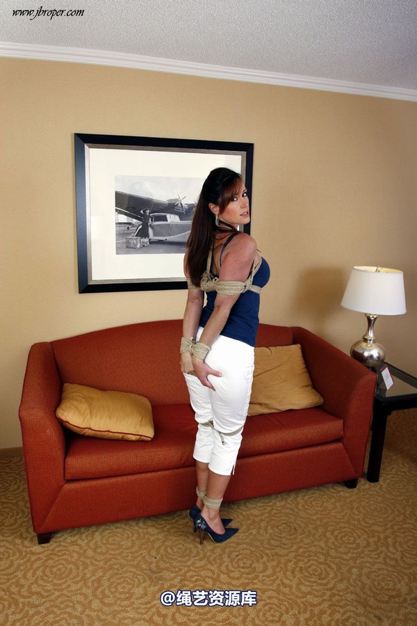 jbroper - Christina Carter 2010-5 第 11 张图片