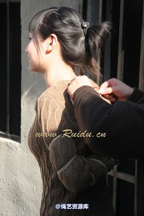 锐度主张 - 2009年第01期捆绑图（2009.1.3）模特：海豚，嫣儿，乐乐，春子 第 44 张图片