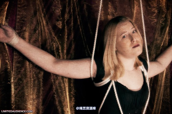 limitedaudience - 2011 peaches bondage puppet 2 第 24 张图片