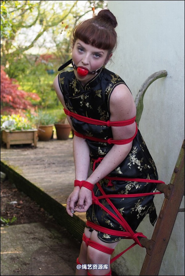 simplytied - RR on her trolly 第 22 张图片