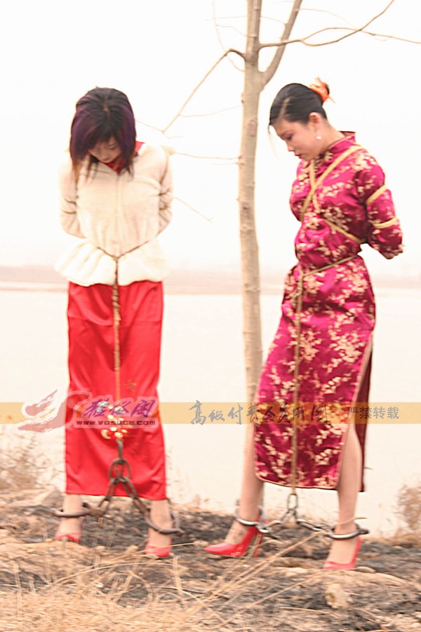 雅俗阁 - 20060331新太行采风---雪儿、雅柔旗袍合拍 第 133 张图片