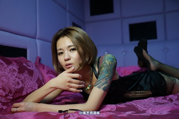 dk13美束馆 - 12.20-DJ黑丝情趣C-122P 第 1 张图片