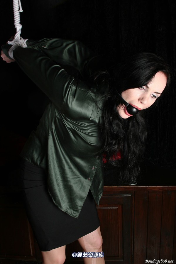 bondagebob - Morrigan Strung up in the dark 第 48 张图片