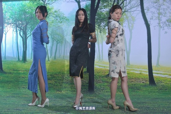mj影视 - 三大模特争秀1 第 300 张图片
