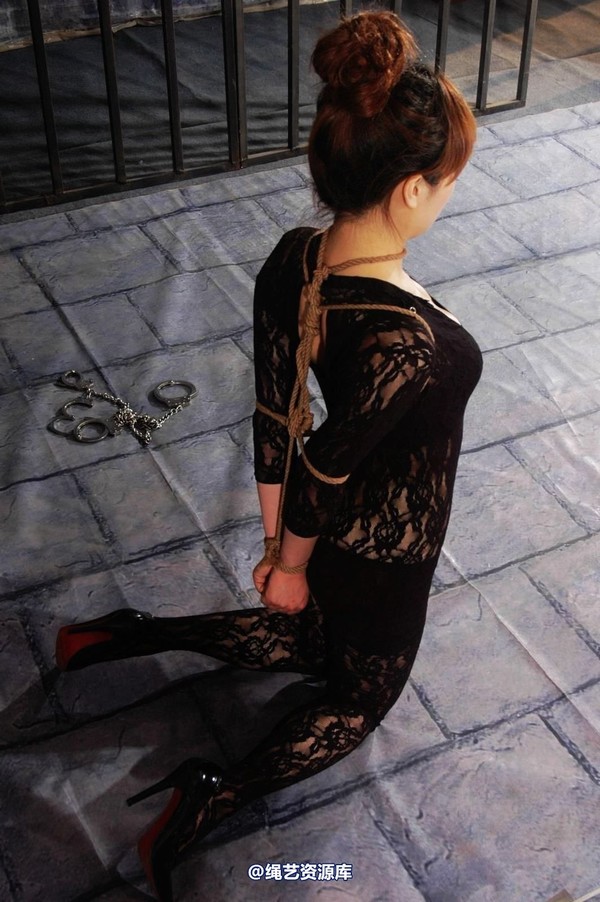 mj影视 - 林小青欧式绞刑-2013-06-08 第 12 张图片