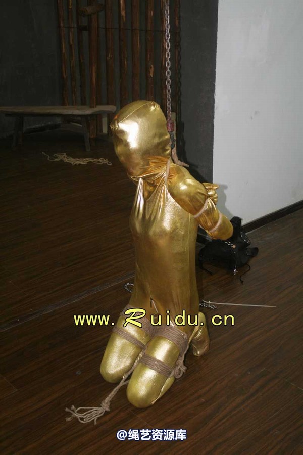 锐度主张 - 20070921第34期 影片胶衣紧缚悬吊图片 第 59 张图片