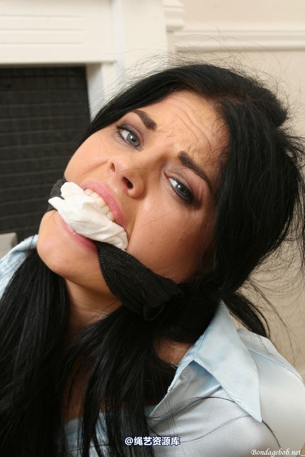 bondagebob - Monica Harris Taped tightly 第 64 张图片