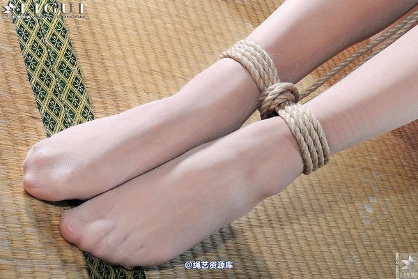 丽柜美束 - 2013-03-15 Model 美美 第 38 张图片