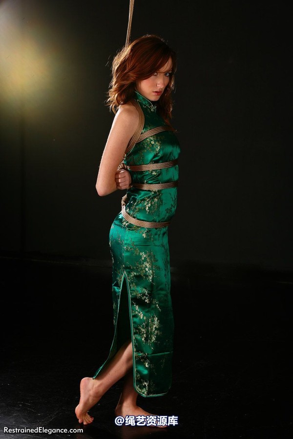 restrainedelegance - Green And Gold Part One 第 9 张图片