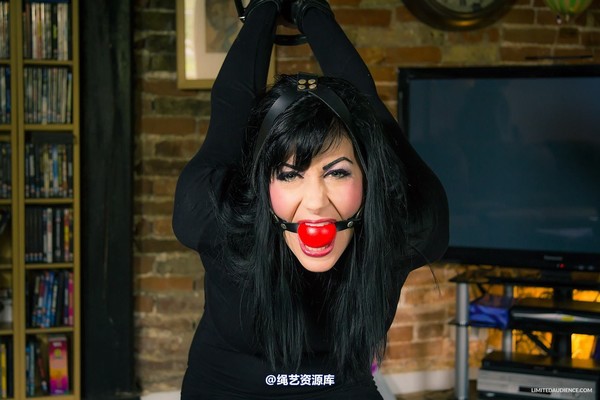 limitedaudience - 2013 nyxon living bondage furniture 第 29 张图片