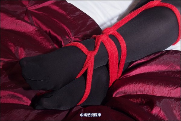 simplytied - Getting ready at hotel 第 26 张图片