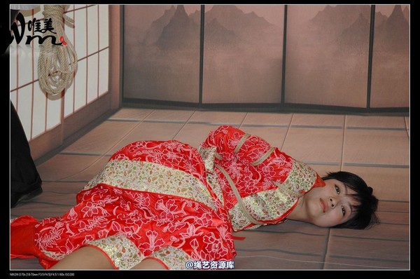 唯美之家 - 08-05-29盈盈汉服-护士装 第 107 张图片