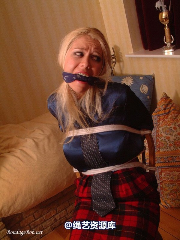 bondagebob - Petra Chair Tied 第 31 张图片